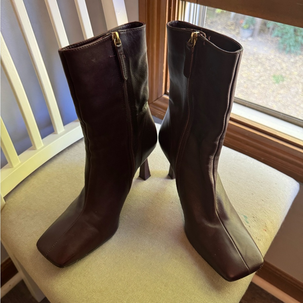 Burgundy square toe heels